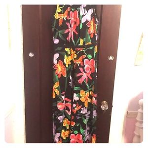 A lands ends dress XS but fits like a small